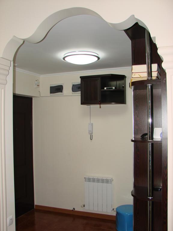 Gigi Apartments Batumi Habitación foto
