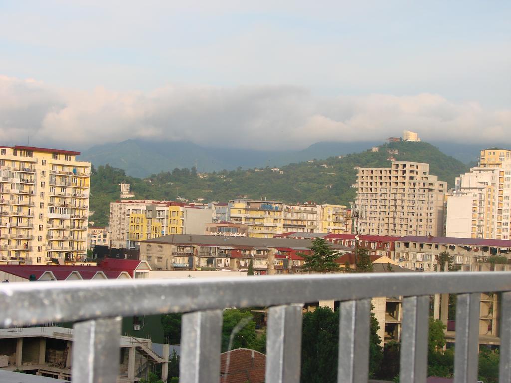 Gigi Apartments Batumi Exterior foto